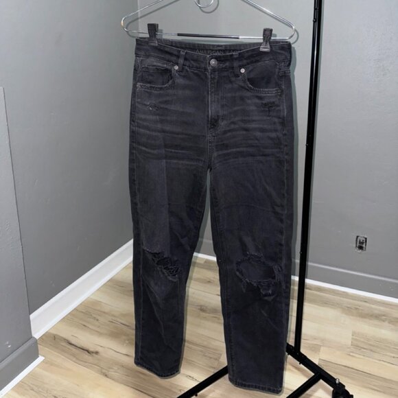 American Eagle Outfitters Mom Straight Jean - Picture 1 of 3